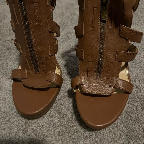 Jessica Simpson Zip Front - Picture 2 of 5